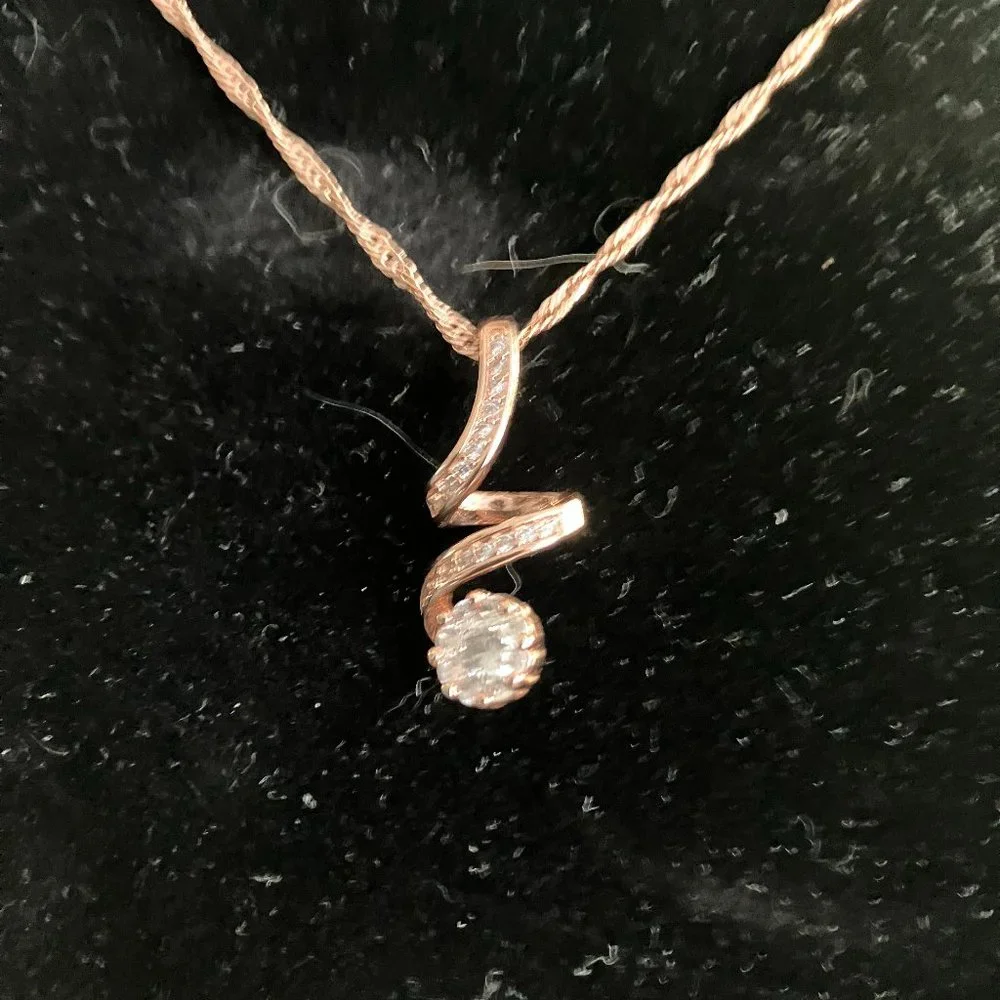 NWOT Rose Gold and CZ Swirl Pendant Necklace - Picture 1 of 3